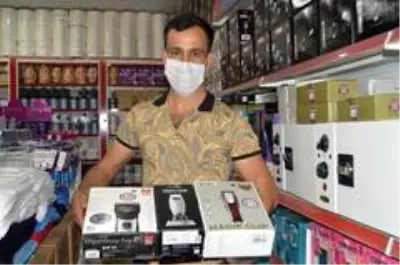 Kozmetikçilerde korona virüs yoğunluğu Kozmetikçilerde korona virüs yoğunluğu