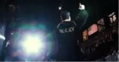 Rocky filmi oyuncuları kimler? Rock filmi konusu nedir? Rocky filmi serileri nelerdir? Rocky filmi oyuncuları kimler? Rock filmi konusu nedir? Rocky filmi serileri nelerdir?