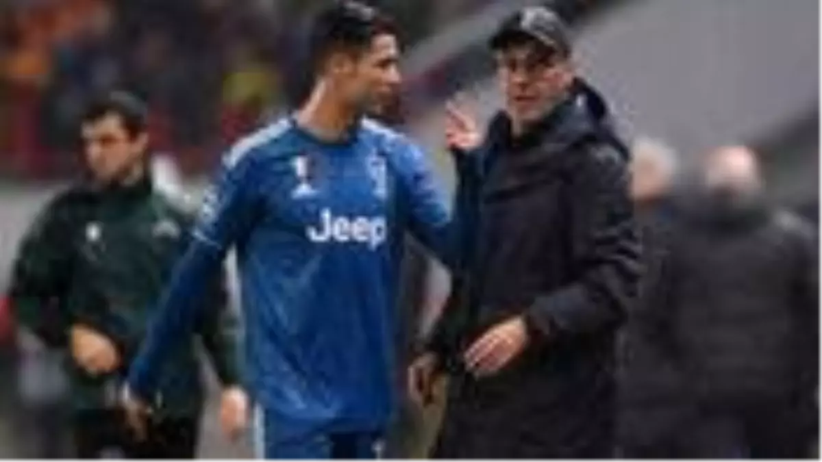 Şampiyonlar Ligi'nde Lyon'a elenen Juventus, teknik direktör Maurizio Sarri'yi kovdu