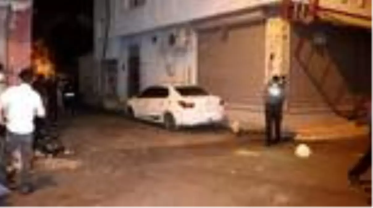 Silahlı saldırıda iki kişi yaralandı