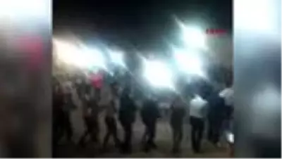 Sivas'ta sosyal mesafesiz ve maskesiz düğün Sivas'ta sosyal mesafesiz ve maskesiz düğün