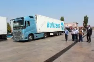 Sultani üzümde ilk ihracat tırları törenle uğurlandı Sultani üzümde ilk ihracat tırları törenle uğurlandı
