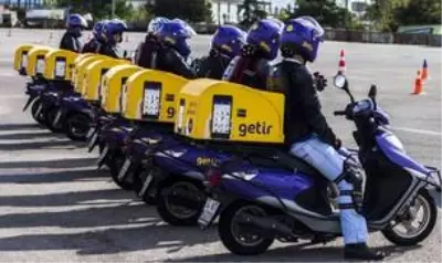 Tacize müdahale edip kavgaya karışan çalışanını işten çıkaran Getir, tepkiler üzerine açıklama yaptı Tacize müdahale edip kavgaya karışan çalışanını işten çıkaran Getir, tepkiler üzerine açıklama yaptı