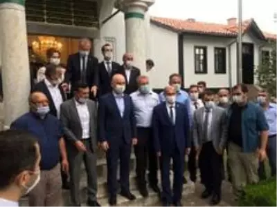 Ulaştırma ve Altyapı Bakanı Karaismailoğlu, Hayme Ana'nın türbesini ziyaret etti Ulaştırma ve Altyapı Bakanı Karaismailoğlu, Hayme Ana'nın türbesini ziyaret etti