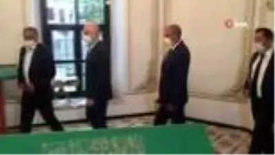 Ulaştırma ve Altyapı Bakanı Karaismailoğlu, Hayme Ana'nın türbesini ziyaret etti Ulaştırma ve Altyapı Bakanı Karaismailoğlu, Hayme Ana'nın türbesini ziyaret etti