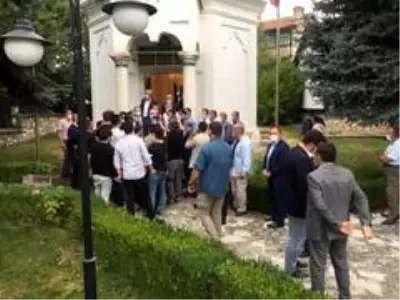 Ulaştırma ve Altyapı Bakanı Karaismailoğlu, Hayme Ana'nın türbesini ziyaret etti Ulaştırma ve Altyapı Bakanı Karaismailoğlu, Hayme Ana'nın türbesini ziyaret etti
