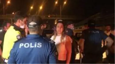 Rahatlığın bu kadarı! Sebep olduğu zincirleme kazayı unutup gazetecilere saldırdı Rahatlığın bu kadarı! Sebep olduğu zincirleme kazayı unutup gazetecilere saldırdı