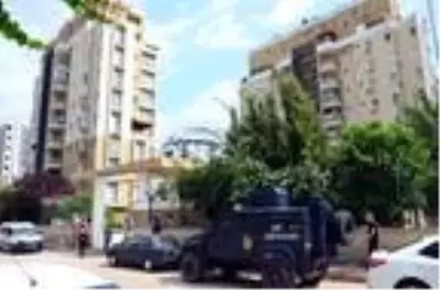 Adana'da özel harekat polisi, evinde ölü bulundu Adana'da özel harekat polisi, evinde ölü bulundu