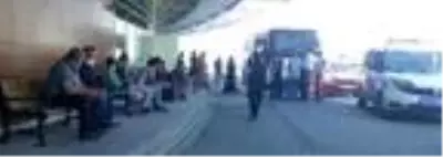 Ağrı'da husumetli ailelerin silahlı kavgası: 1 ölü, 4 yaralı Ağrı'da husumetli ailelerin silahlı kavgası: 1 ölü, 4 yaralı