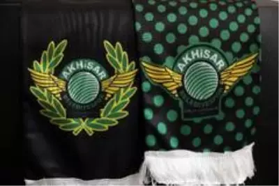 Akhisarspor'da 2 futbolcu ile yollar ayrıldı Akhisarspor'da 2 futbolcu ile yollar ayrıldı