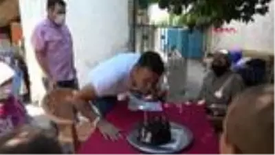 AYDIN 21 yılda 13 beyin kanaması geçiren öldü sanılan Ferkan'a 41'inci yaş günü sürprizi AYDIN 21 yılda 13 beyin kanaması geçiren öldü sanılan Ferkan'a 41'inci yaş günü sürprizi