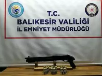 Balıkesir'de polis son 1 ayda 19 silah yakaladı Balıkesir'de polis son 1 ayda 19 silah yakaladı