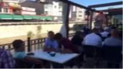 Bayburt'un çeyrek asırlık dondurmacısından 'tarhunlu dondurma' Bayburt'un çeyrek asırlık dondurmacısından 'tarhunlu dondurma'