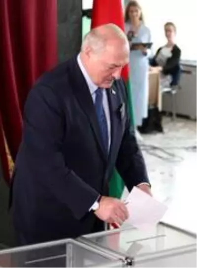 Belarus'ta devlet başkanlığı seçimleri başladı Belarus'ta devlet başkanlığı seçimleri başladı