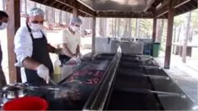 Beykoz'daki mesire alanları doğalgazlı mangal üniteleriyle hizmet veriyor Beykoz'daki mesire alanları doğalgazlı mangal üniteleriyle hizmet veriyor