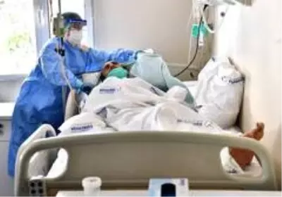 Yetersiz beslenme nedeniyle hastaneye kaldırılan Bizimkiler'in Cemil'inden mesaj var Yetersiz beslenme nedeniyle hastaneye kaldırılan Bizimkiler'in Cemil'inden mesaj var