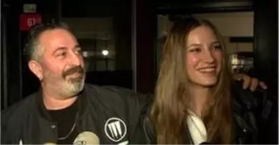 Cem Yılmaz ve Serenay Sarıkaya barıştılar Cem Yılmaz ve Serenay Sarıkaya barıştılar
