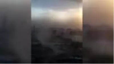 Ege Bölgesi'nde kuvvetli yağış ve fırtına etkili oldu Ege Bölgesi'nde kuvvetli yağış ve fırtına etkili oldu