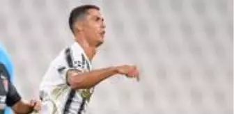 Jorge Mendes: Fırsatları değerlendirmek isteyen Ronaldo'nun PSG ile görüşeceği iddia edildi Jorge Mendes: Fırsatları değerlendirmek isteyen Ronaldo'nun PSG ile görüşeceği iddia edildi