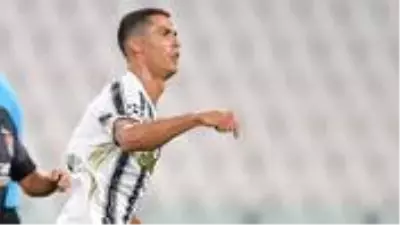 Fırsatları değerlendirmek isteyen Ronaldo'nun PSG ile görüşeceği iddia edildi Fırsatları değerlendirmek isteyen Ronaldo'nun PSG ile görüşeceği iddia edildi