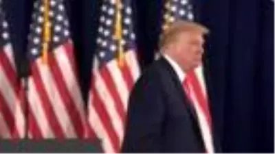 Gazetecinin sorusuna tepki veren Trump salonu terk etti Gazetecinin sorusuna tepki veren Trump salonu terk etti