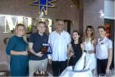 Güney Kıbrıs, KKTC'ye geçmek isteyen turistleri engellemeye başladı Güney Kıbrıs, KKTC'ye geçmek isteyen turistleri engellemeye başladı