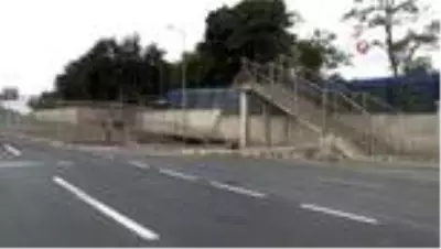 Son dakika haber: Hasdal otoyolunda üstgeçit çöktü, yol trafiğe kapandı Son dakika haber: Hasdal otoyolunda üstgeçit çöktü, yol trafiğe kapandı