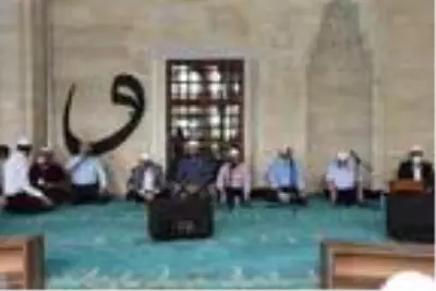Havai fişek patlamasında şehit olan astsubay için mevlit Havai fişek patlamasında şehit olan astsubay için mevlit