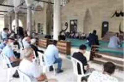 Havai fişek patlamasında şehit olan astsubay için mevlit Havai fişek patlamasında şehit olan astsubay için mevlit