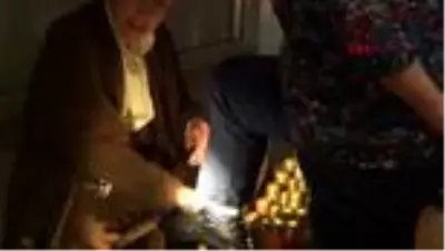 Son dakika haber | Hollandalı sokak sanatçı 'Boyacı Hüseyin' tiplemesinin hikayesini DHA'ya anlattı Son dakika haber | Hollandalı sokak sanatçı 'Boyacı Hüseyin' tiplemesinin hikayesini DHA'ya anlattı