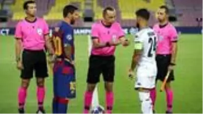 İspanyol ve İtalyan basını, Cüneyt Çakır'ın Barcelona-Napoli maçındaki yönetimini eleştirdi İspanyol ve İtalyan basını, Cüneyt Çakır'ın Barcelona-Napoli maçındaki yönetimini eleştirdi