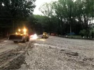 Isparta'da sağanak yağış sele neden oldu Isparta'da sağanak yağış sele neden oldu