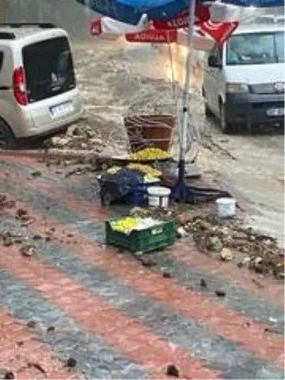 Isparta'da sağanak yağış sele neden oldu Isparta'da sağanak yağış sele neden oldu
