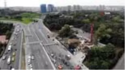 İstanbul Valiliği'nden çöken üst geçide ilişkin açıklama İstanbul Valiliği'nden çöken üst geçide ilişkin açıklama