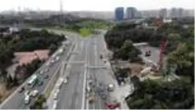 İstanbul Valiliği'nden çöken üst geçide ilişkin açıklama