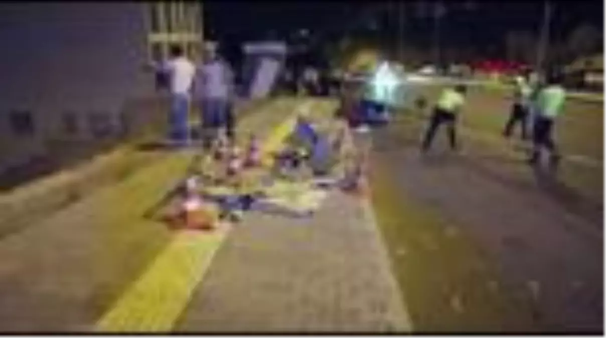 Kaldırımda yürürken otomobilin çarpmasıyla öldü