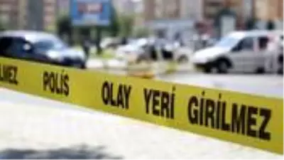 Karı koca arasındaki kavgaya aileler de karışınca kan döküldü: 2 ölü, 1 yaralı Karı koca arasındaki kavgaya aileler de karışınca kan döküldü: 2 ölü, 1 yaralı