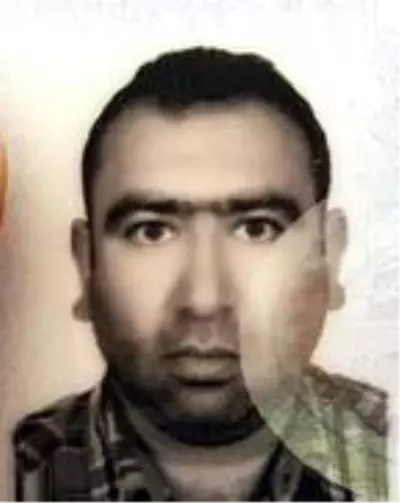 Kızılırmak'a giren kardeşler Eyüp ve Azra boğuldu, babaları kayıp (2) Kızılırmak'a giren kardeşler Eyüp ve Azra boğuldu, babaları kayıp (2)