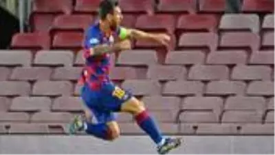 Messi, Şampiyonlar Ligi'nde 35 farklı takıma gol atan ilk futbolcu oldu Messi, Şampiyonlar Ligi'nde 35 farklı takıma gol atan ilk futbolcu oldu