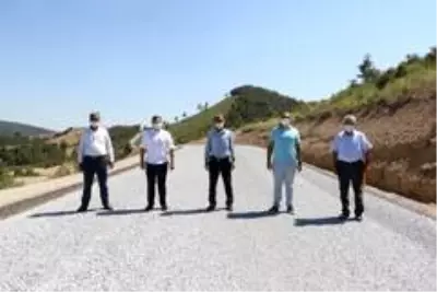 Muhtarlar yol çalışmasından memnun Muhtarlar yol çalışmasından memnun