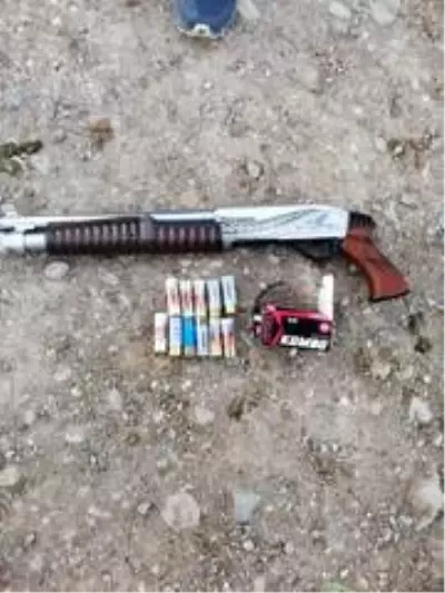 Muş'ta 73 kök Hint keneviri ele geçirildi Muş'ta 73 kök Hint keneviri ele geçirildi
