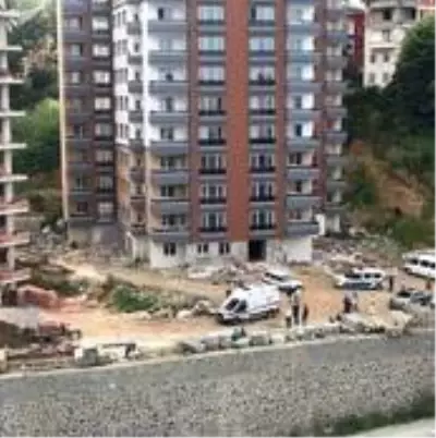 Ordu'da inşaattan düşen işçi hayatını kaybetti Ordu'da inşaattan düşen işçi hayatını kaybetti