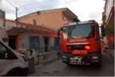 Otluk alanda çıkan yangın korkuttu Otluk alanda çıkan yangın korkuttu