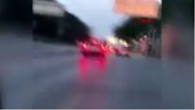 Son dakika haberi! SARIYER'DE DÜĞÜN KONVOYUNDAKİ 3 SÜRÜCÜYE CEZA KESİLDİ Son dakika haberi! SARIYER'DE DÜĞÜN KONVOYUNDAKİ 3 SÜRÜCÜYE CEZA KESİLDİ