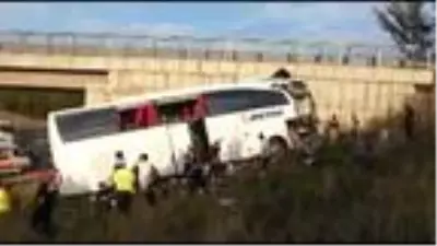Son dakika haberleri! Sarıyer Kuzey Marmara Otoyolu'nda otobüs yoldan çıktı Son dakika haberleri! Sarıyer Kuzey Marmara Otoyolu'nda otobüs yoldan çıktı