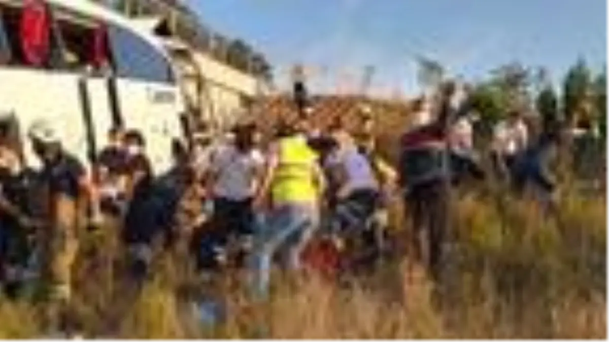 Son dakika haber! Sarıyer Kuzey Marmara Otoyolu'nda otobüs yoldan çıktı- 2