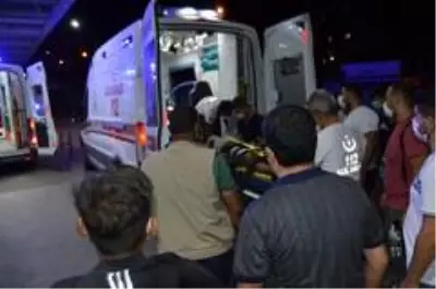 Siirt'te tarım aracı devrildi: 4 yaralı Siirt'te tarım aracı devrildi: 4 yaralı