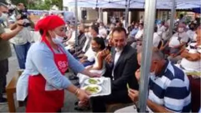 Silivri'de en iyi kavun ve bamya üreticileri yarıştı Silivri'de en iyi kavun ve bamya üreticileri yarıştı