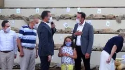 Silivri'de en iyi kavun ve bamya üreticileri yarıştı Silivri'de en iyi kavun ve bamya üreticileri yarıştı