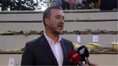 Silivri'de en iyi kavun ve bamya üreticileri yarıştı Silivri'de en iyi kavun ve bamya üreticileri yarıştı